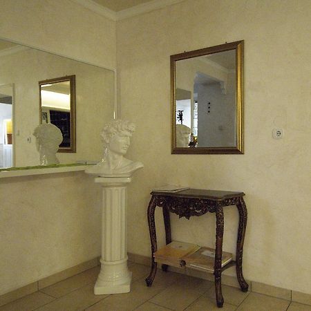 Hotel Regina เซิร์นดอร์ฟ ภายนอก รูปภาพ